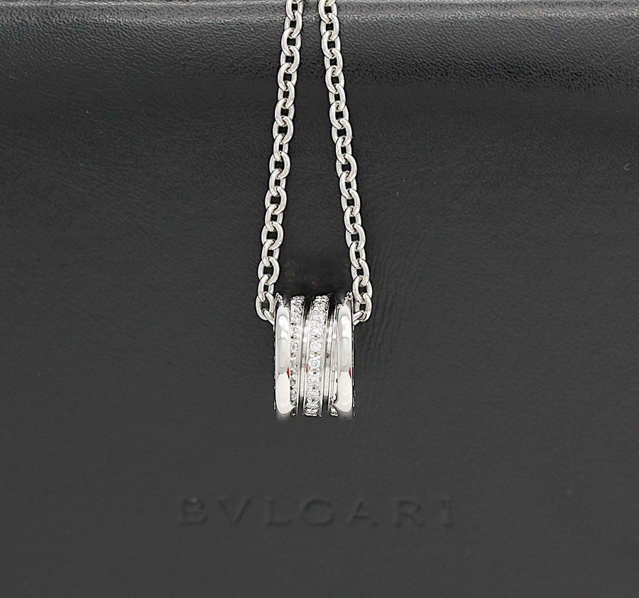 Bulgari B Zero 1 Halskette mit Diamantanhänger in 18KT Weißgold & Bulgari Box